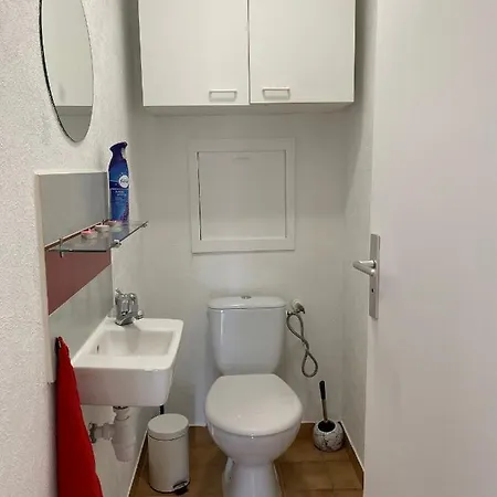 De Geneve Apartment *